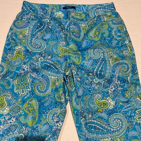 Bright paisley print capris by chaps size 4 - Picture 2 of 8